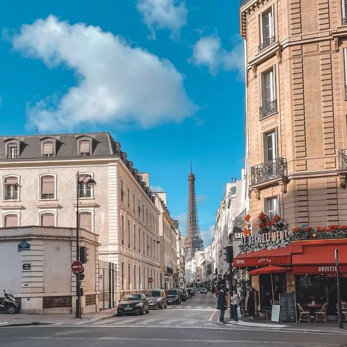 Le Recrutement Café in Paris