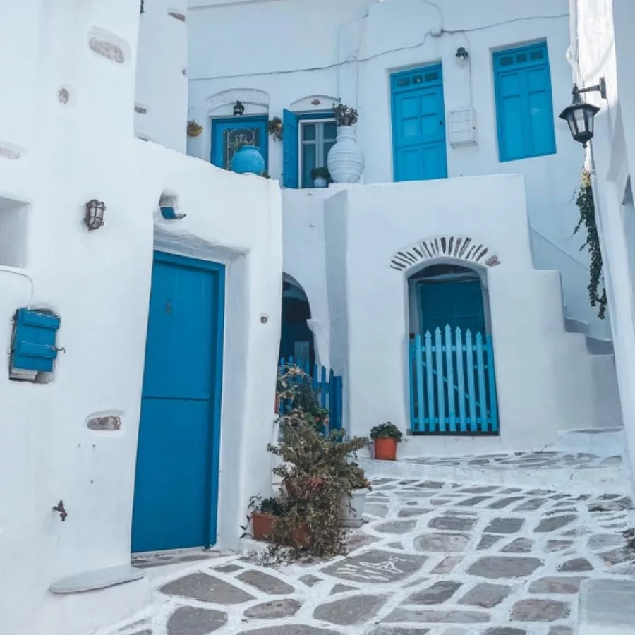 Paros