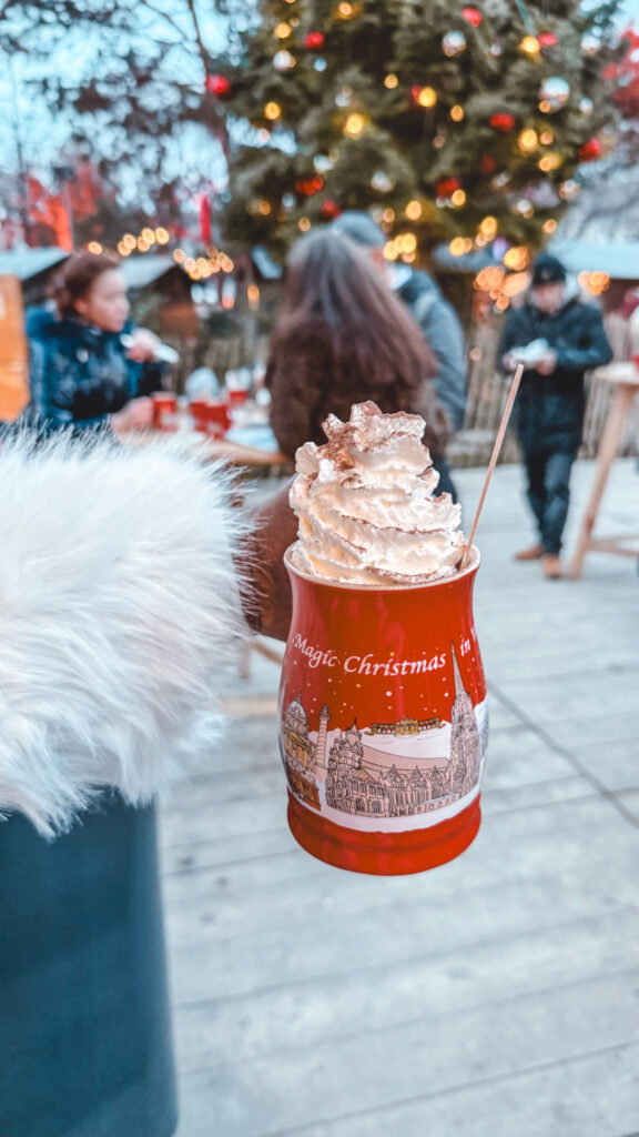 Cozy Altes AKH Christmas Market in a courtyard in Vienna